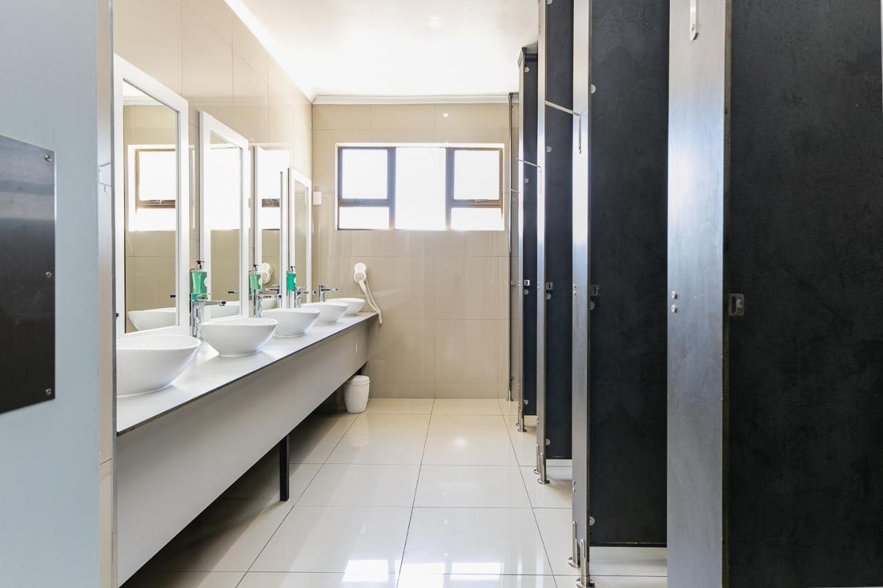 Zzzone Boutique Hostel Hermanus Zewnętrze zdjęcie