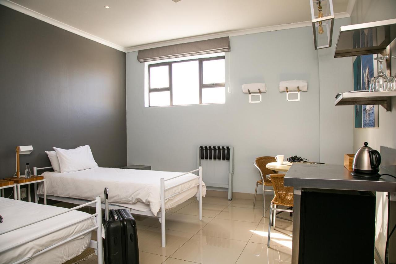 Zzzone Boutique Hostel Hermanus Zewnętrze zdjęcie